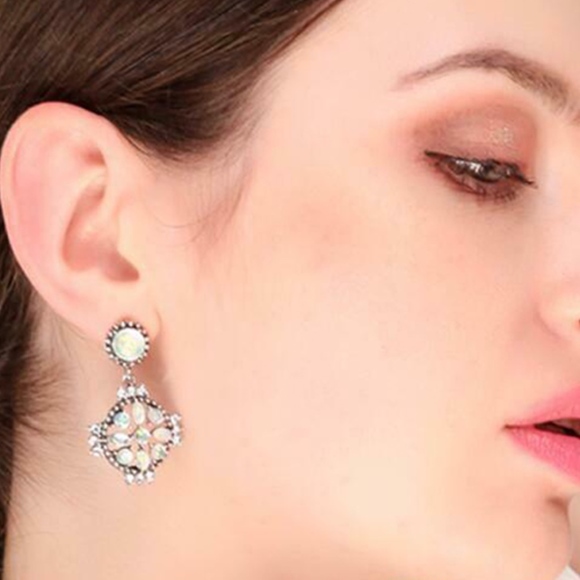 Rhinestone Dangle Earrings Silver Color Alloy-NWOT - Picture 2 of 5